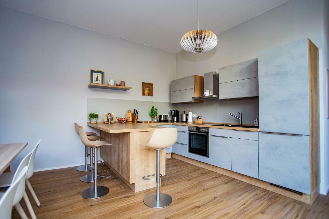 Eckhof Domizil - Grosszuegige Ferienwohnung Mit Kleinem Garten In Der Altstadt Von Гота Екстериор снимка