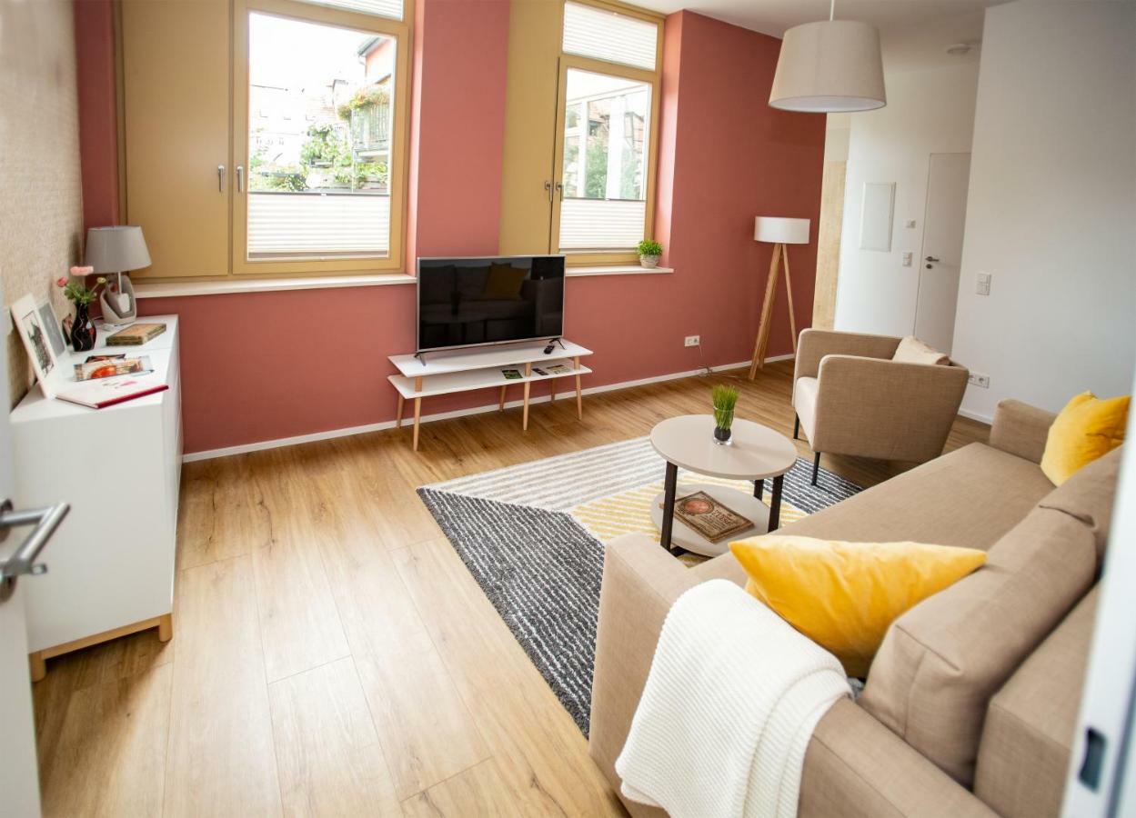 Eckhof Domizil - Grosszuegige Ferienwohnung Mit Kleinem Garten In Der Altstadt Von Гота Екстериор снимка