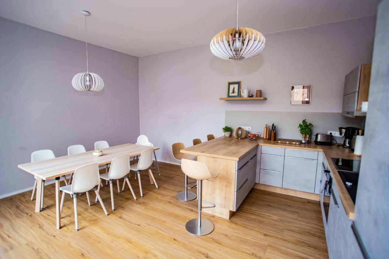 Eckhof Domizil - Grosszuegige Ferienwohnung Mit Kleinem Garten In Der Altstadt Von Гота Екстериор снимка