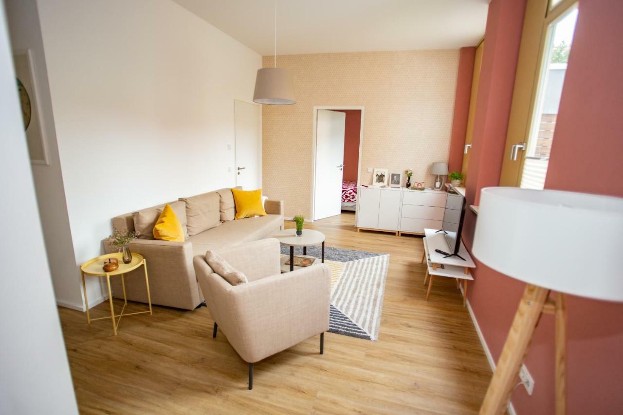 Eckhof Domizil - Grosszuegige Ferienwohnung Mit Kleinem Garten In Der Altstadt Von Гота Екстериор снимка