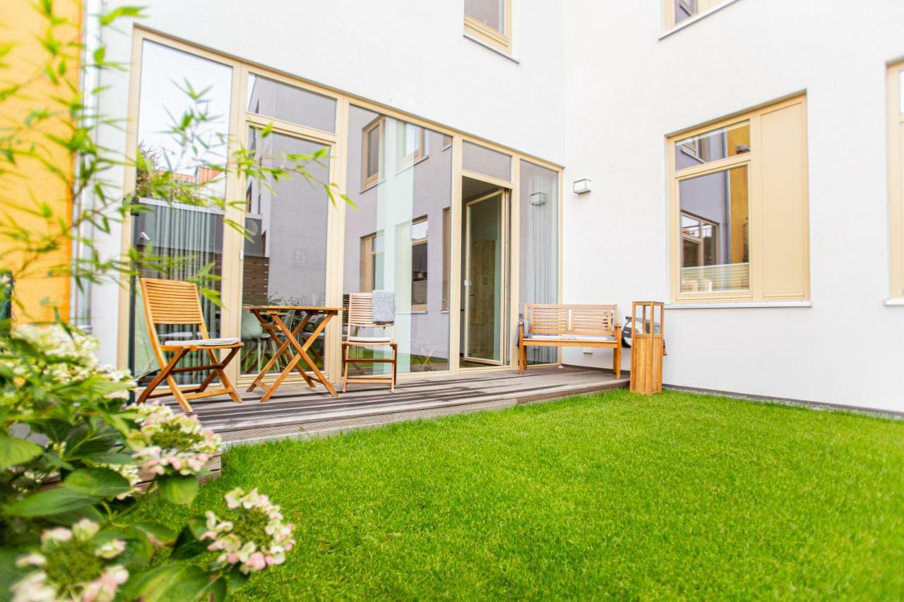 Eckhof Domizil - Grosszuegige Ferienwohnung Mit Kleinem Garten In Der Altstadt Von Гота Екстериор снимка
